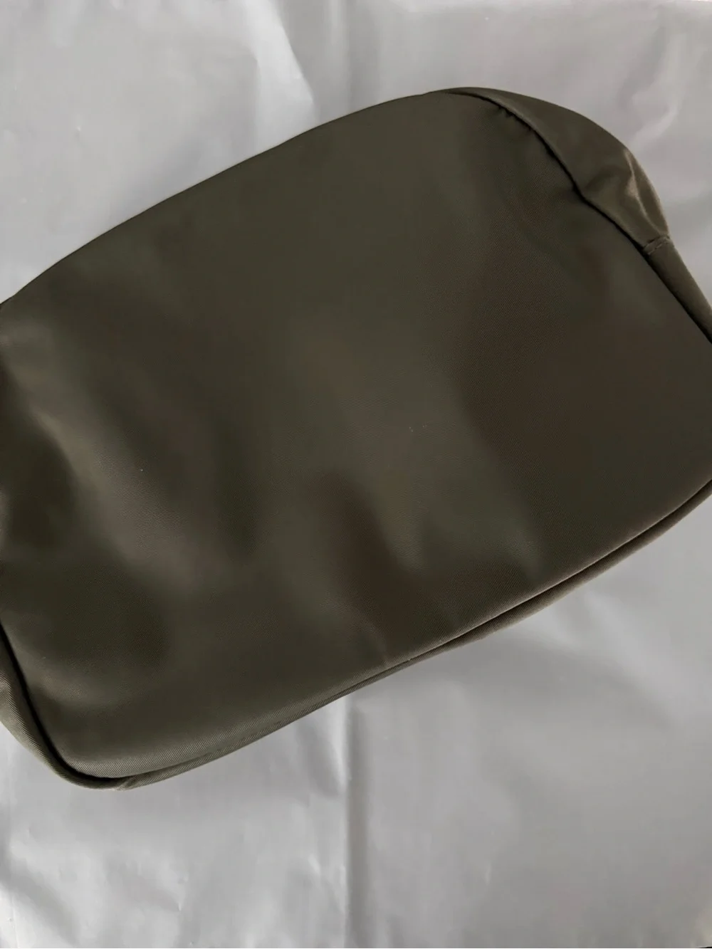 Lululemon Athletica Green Cosmetic Bag